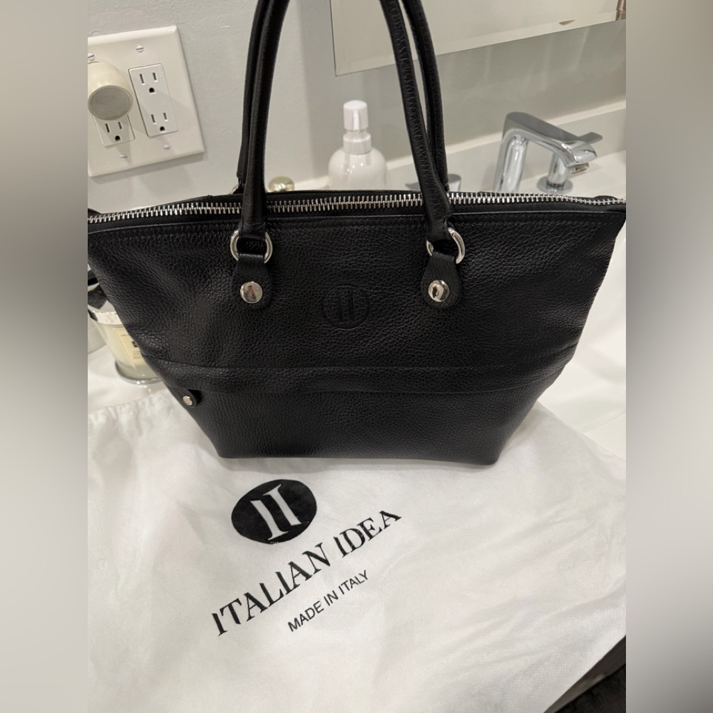 Convertible Black Genuine Leather Women's Bag - Picture 4 of 10